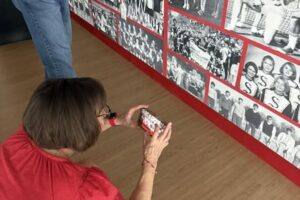 Searcy High School Beta Club Presents Class of 1976 With Searcy School Reunion Tour