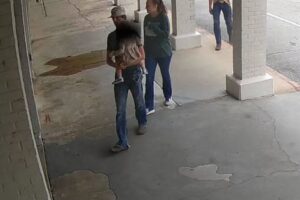 Searcy Business Releases Photo Stash: "Please Don't Steal..."